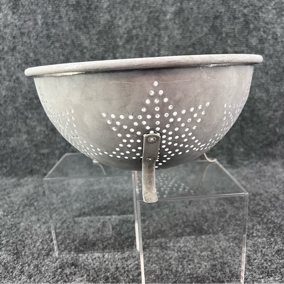 VTG 7 Star Aluminum Metal 9" Colander 3 Footed Strainer Retro Farmhouse - Picture 2 of 7